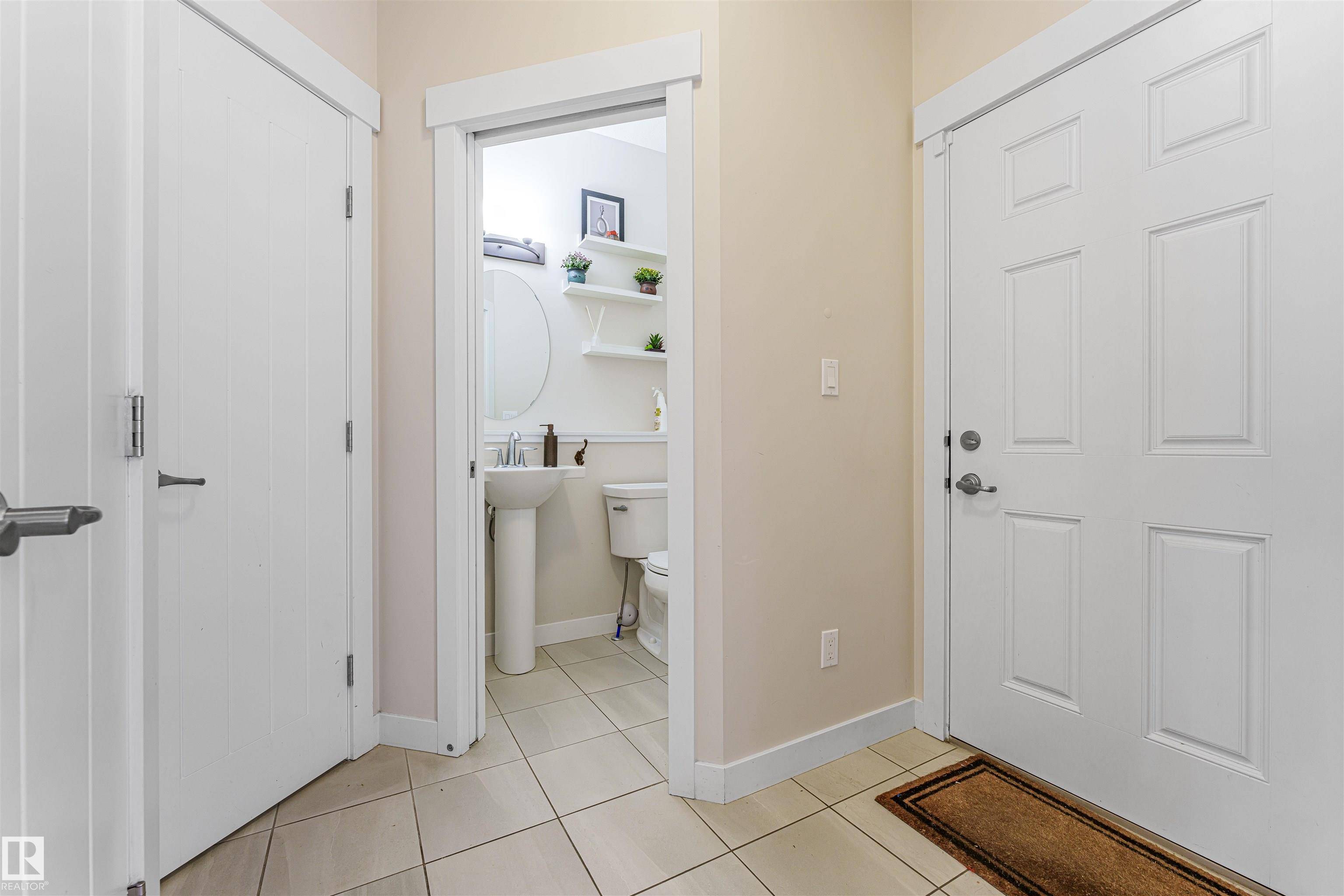 Edmonton, AB T6W 3J8,2878 KOSHAL CR SW