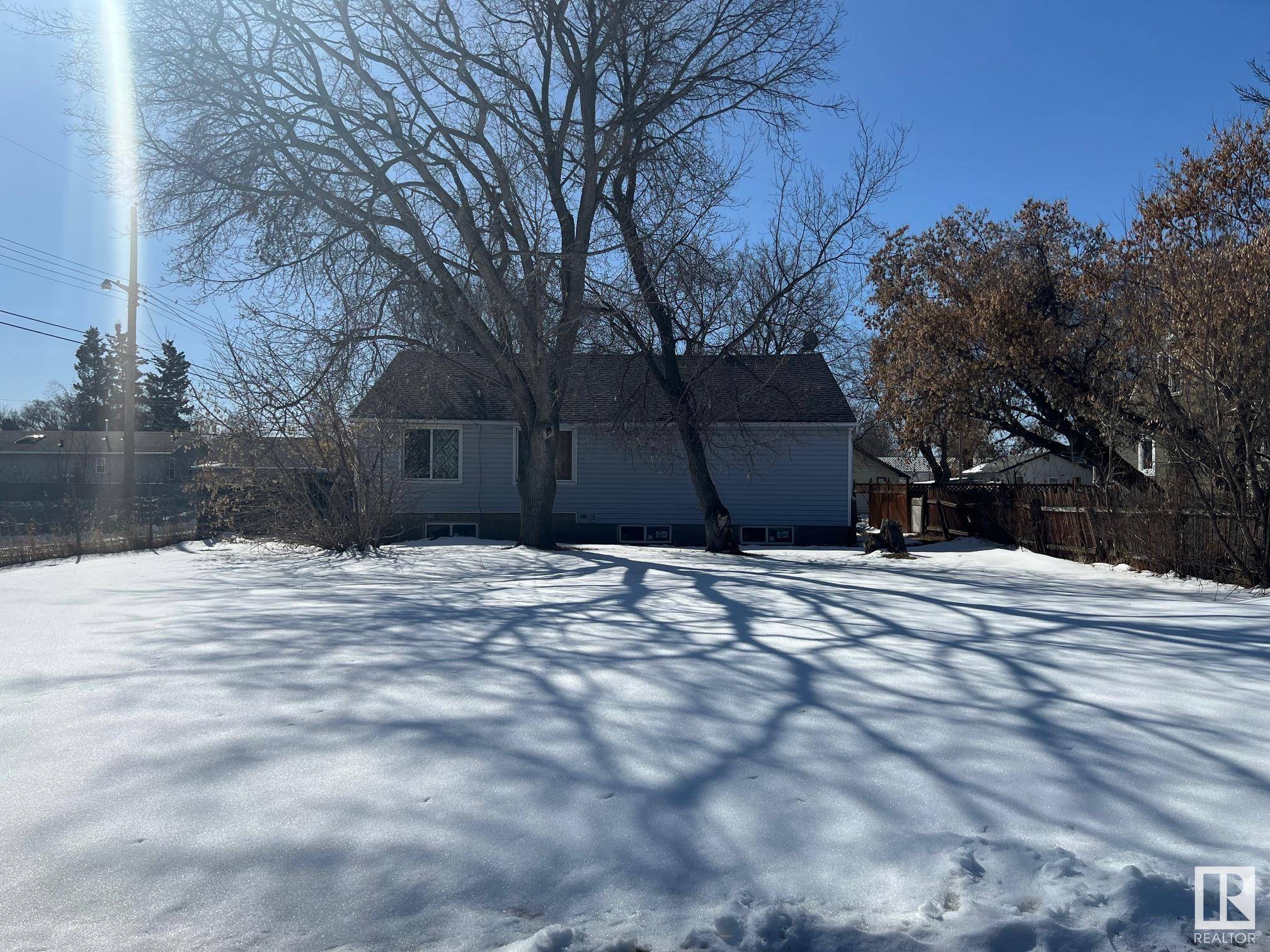 Redwater, AB T0A 2W0,4816 47 AV S