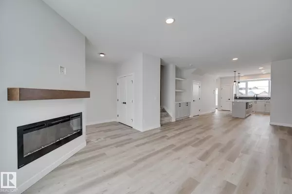 Fort Saskatchewan, AB T8L 0X9,204 STARLING