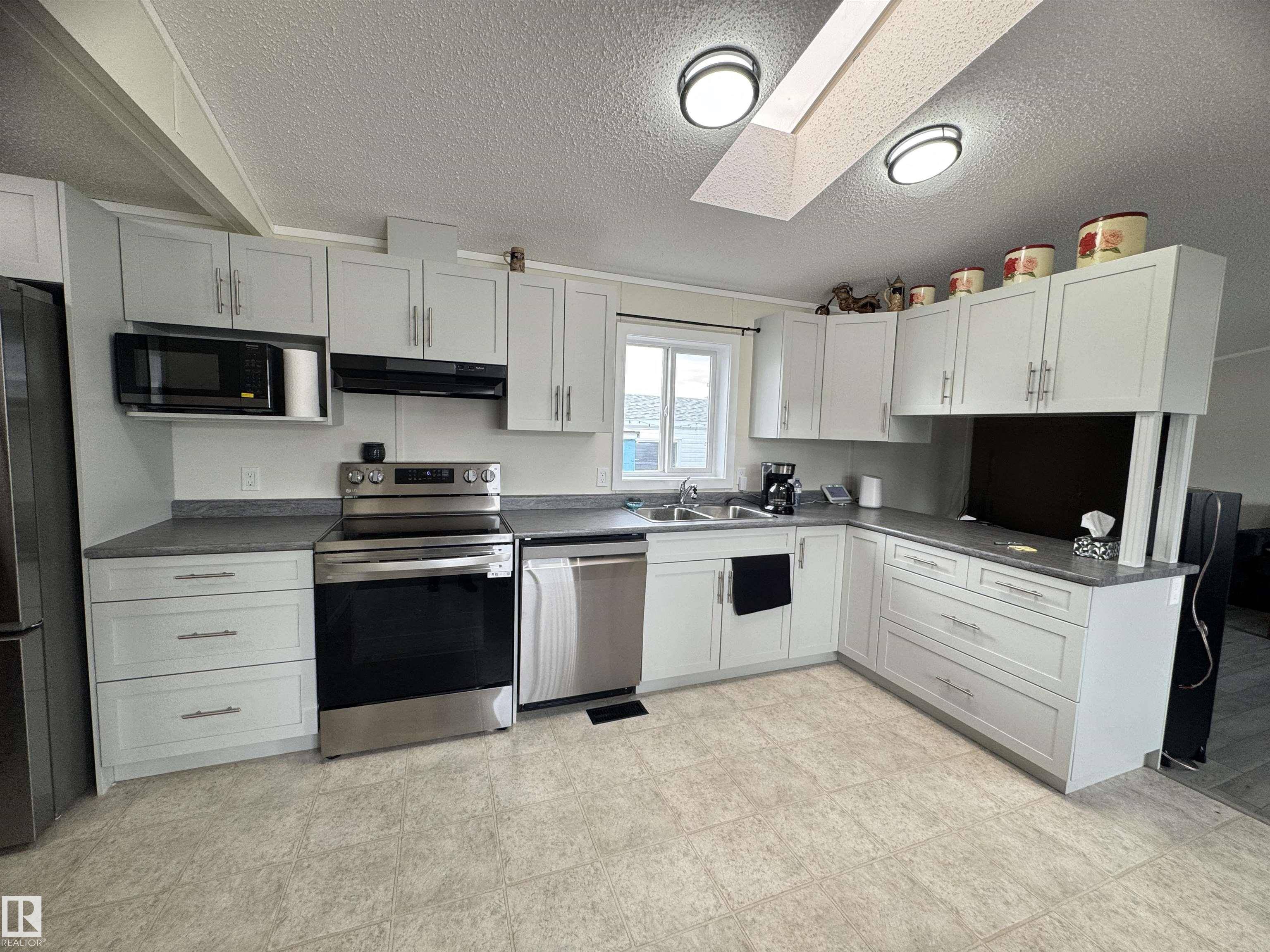 Westlock, AB T7P 1M7,#83 9501 104 AV