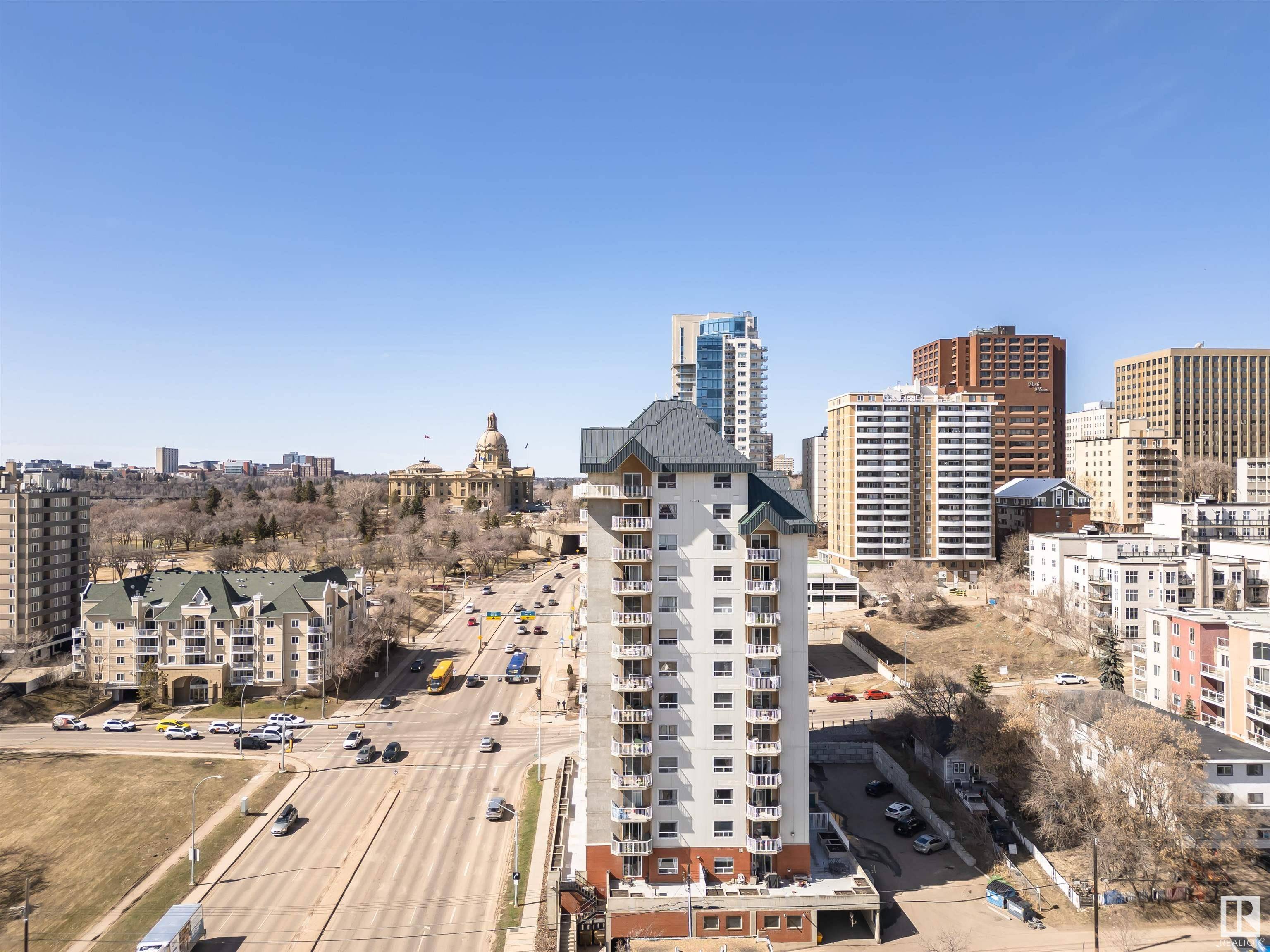 Edmonton, AB T5K 2Y4,#404 9707 105 ST NW