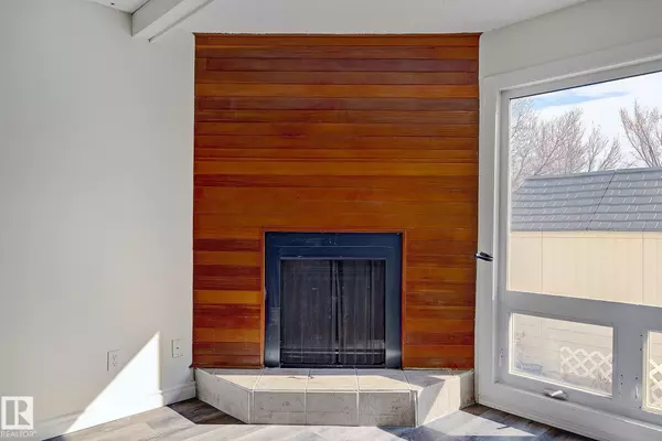 Edmonton, AB T5T 1Y6,104 MARLBOROUGH PL NW