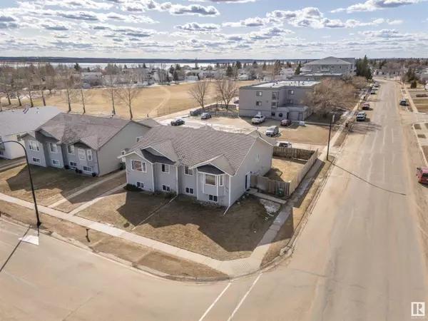 #102 4120 40 ST, Bonnyville Town, AB T9N 2H5