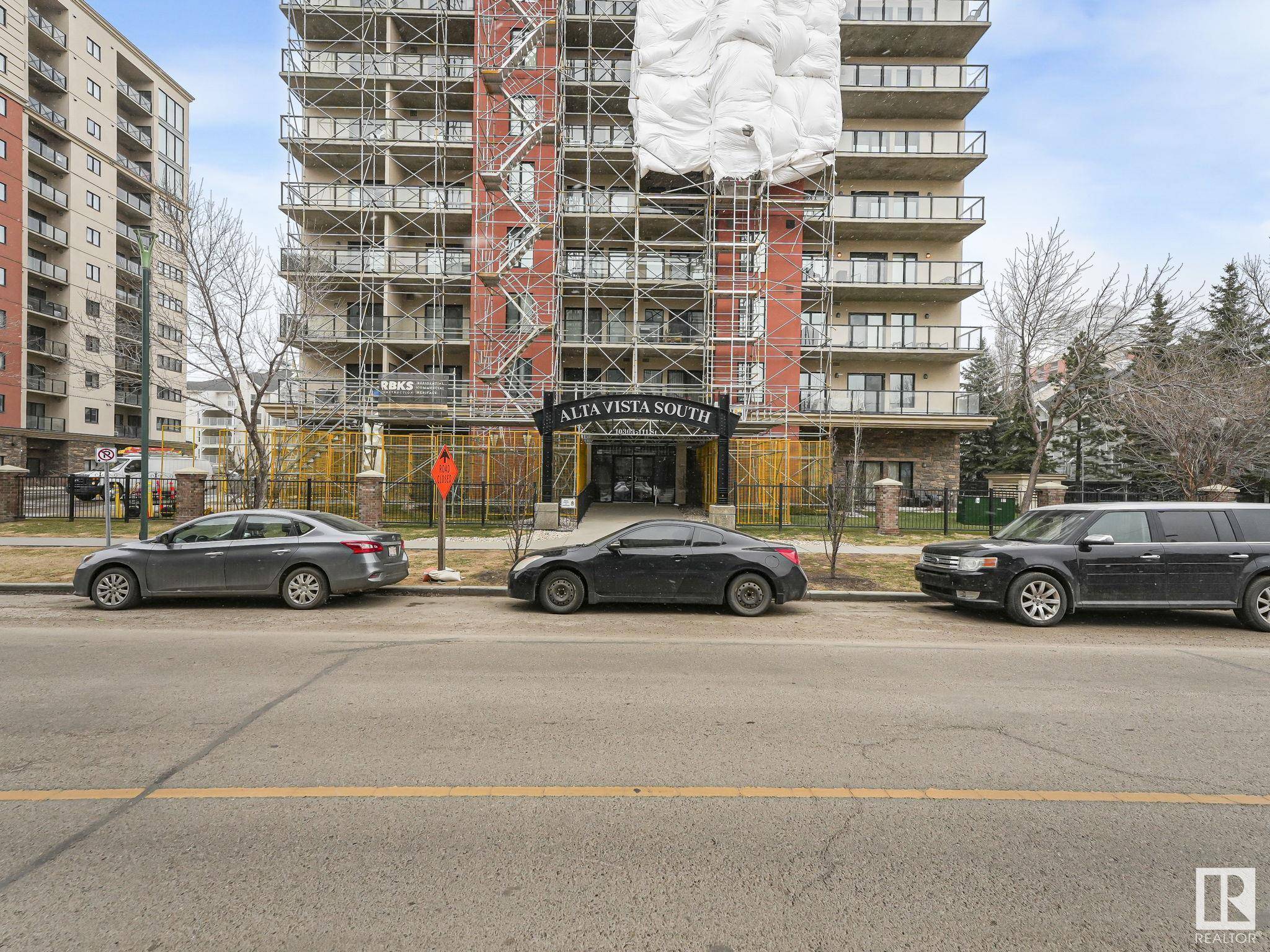 #906 10303 111 ST NW, Edmonton, AB T5K 0C6