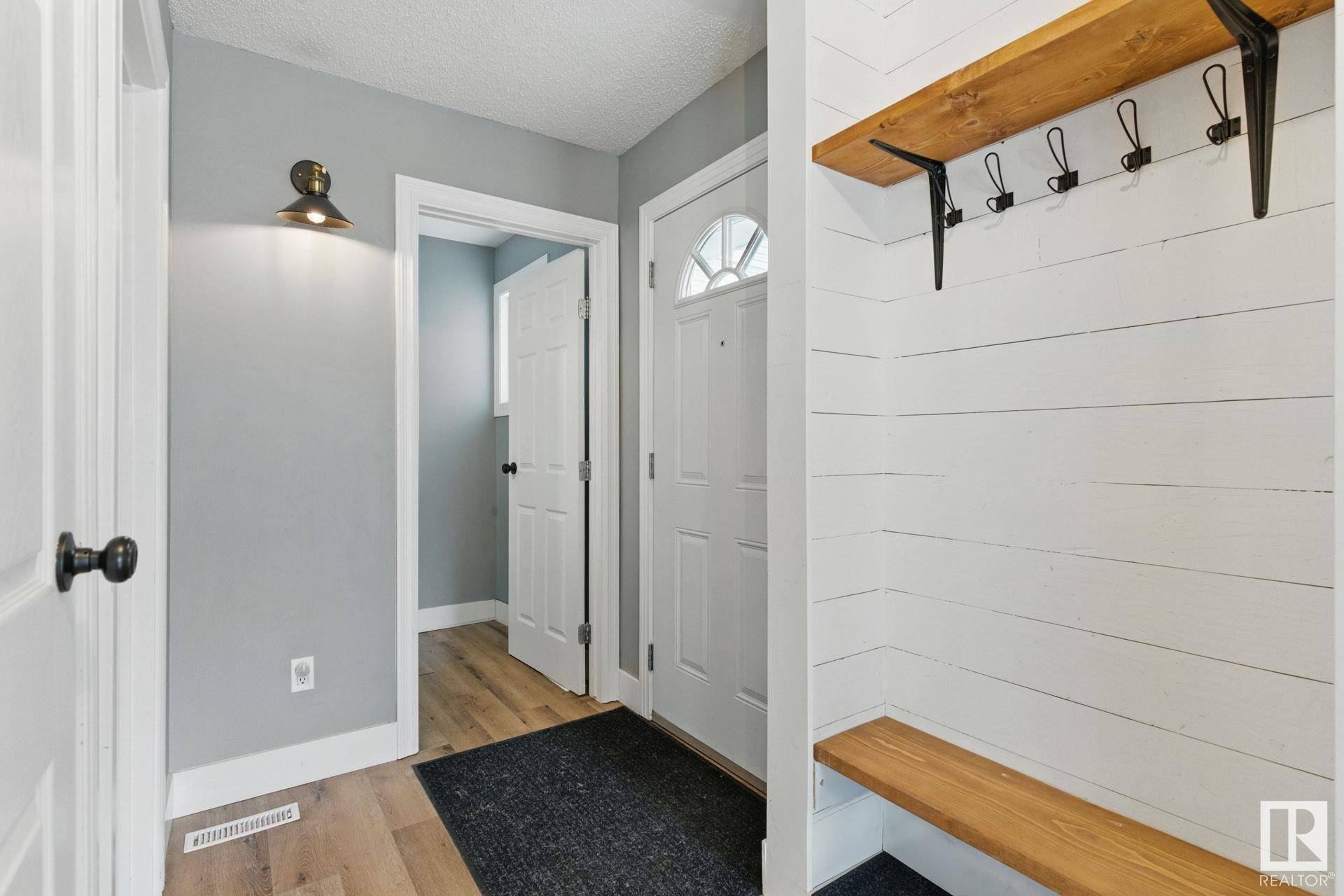 Edmonton, AB T6L 5L4,#29 1820 56 ST NW NW