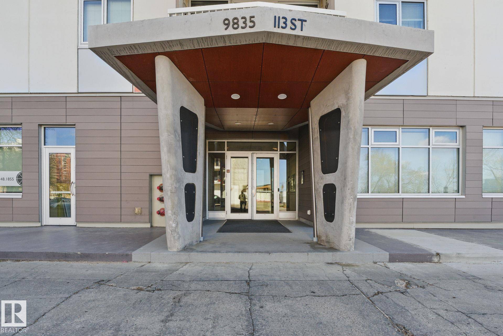 Edmonton, AB T5K 1N4,#1201 9835 113 ST NW
