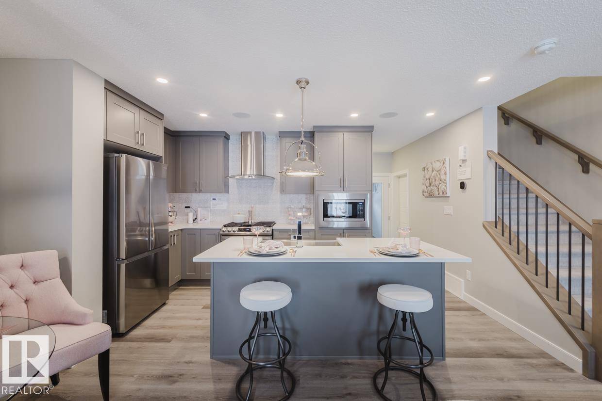 Sherwood Park, AB T6H 5E5,1050 Hearthstone BV