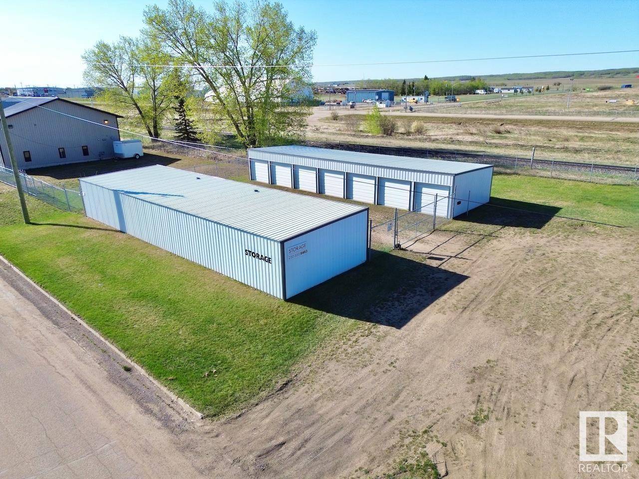 5079 47 AV, Lamont, AB T0B 2R0