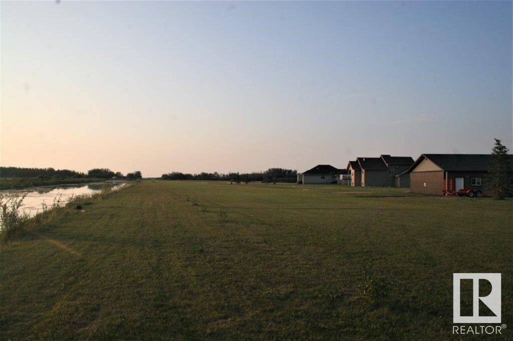 Rural Westlock County, AB T7P 2P4,13-59512 RR 255