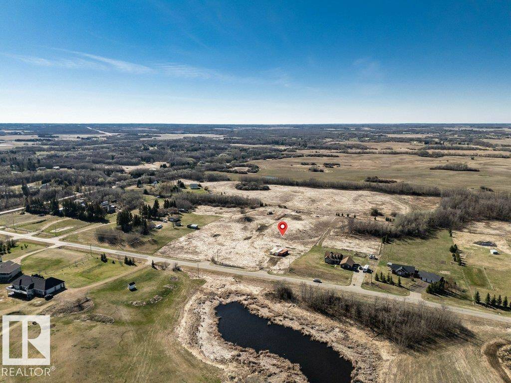 Rural Leduc County, MB R4X 0S7,90 50322 RR 232