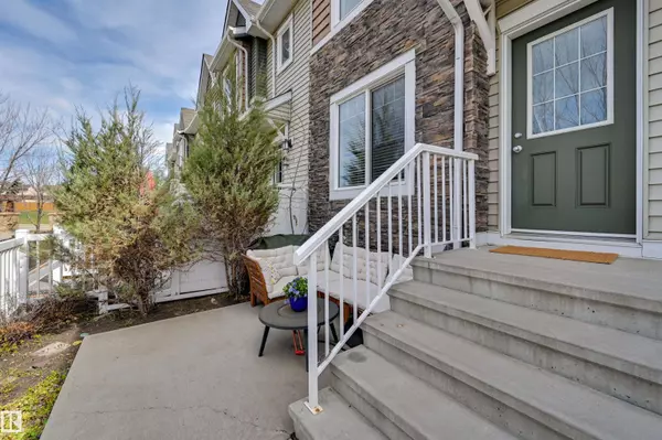 Edmonton, AB T5Y 0T3,#116 3625 144 AV NW