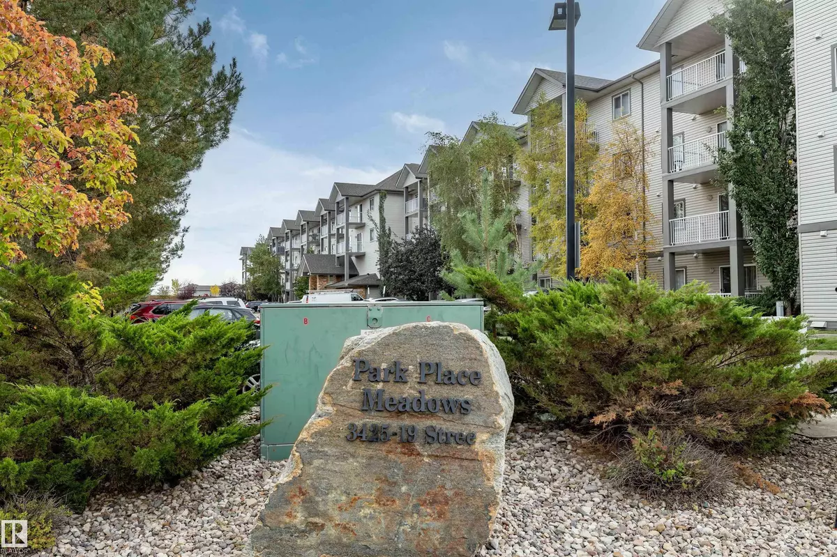 Edmonton, AB T6T 2B5,#106 3425 19 ST NW