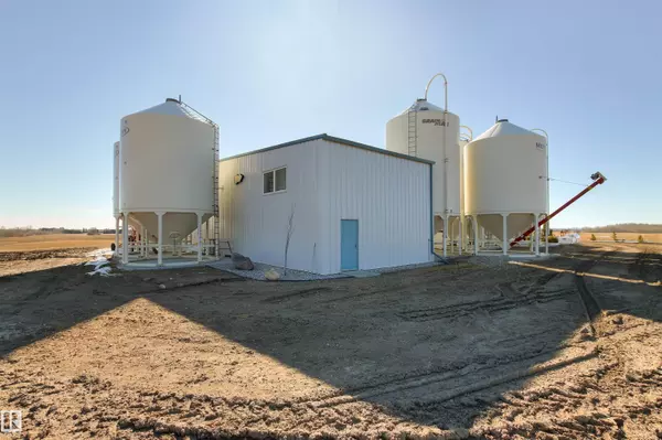 Rural Parkland County, AB T7Y 2N8,1419 TWP RD 512