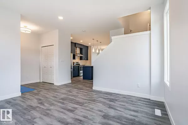 Edmonton, AB T6X 2Y8,4047 Hawthorn LI SW