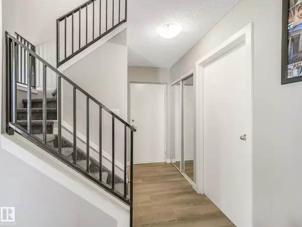 Edmonton, AB T5X 5T7,307 LANCASTER TC NW