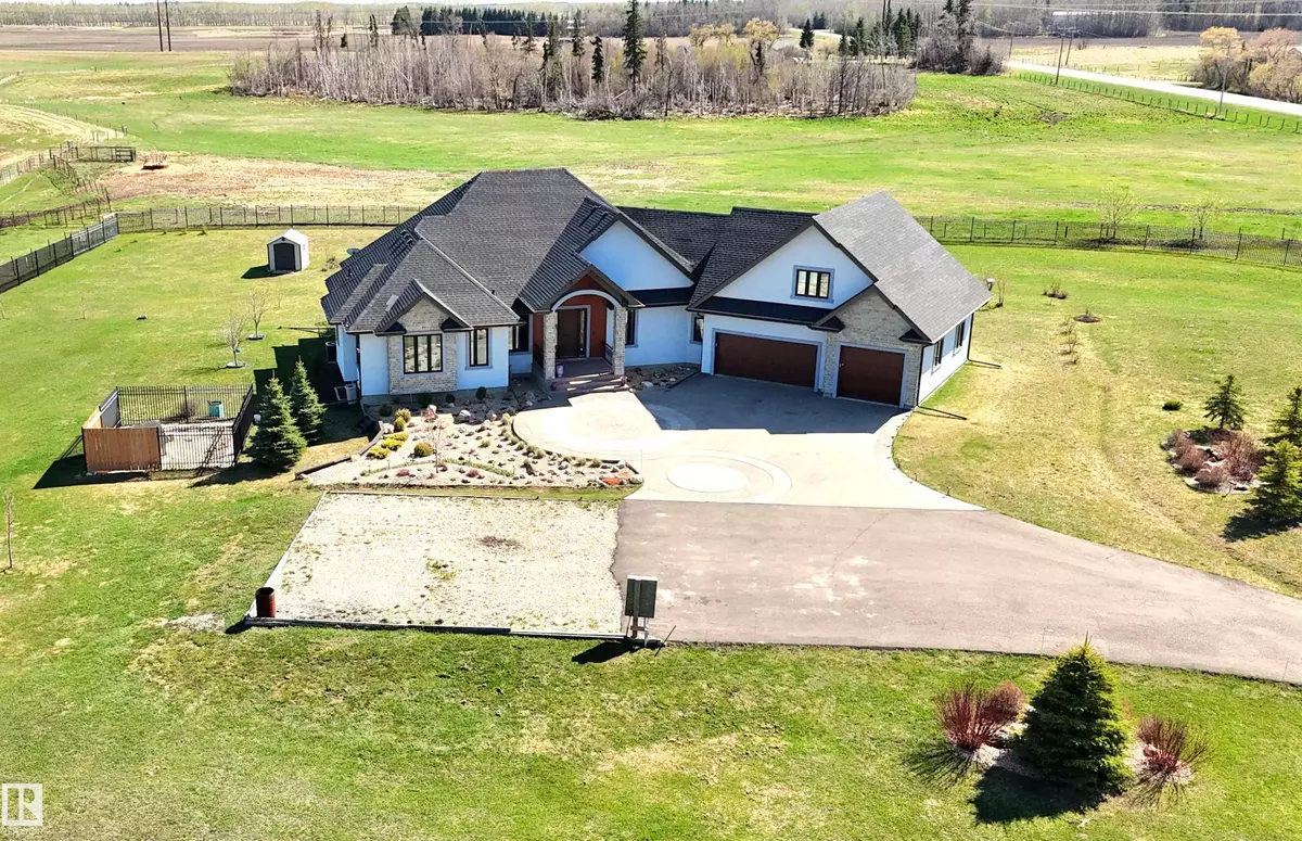 Rural Parkland County, AB T7X 3N1,52025 RGE ROAD 272