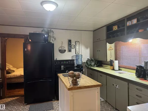 Rural Wetaskiwin County, AB T0C 1X0,707A 2 Ave NW