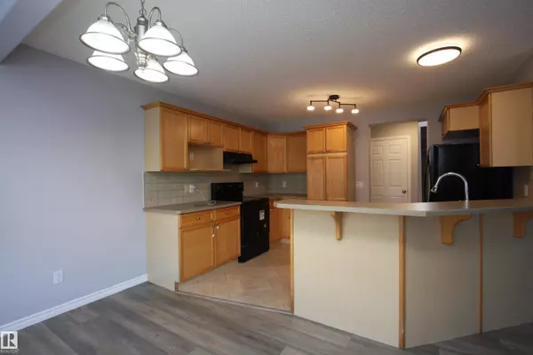 Stony Plain, AB T7Z 2Z4,1145 WESTERRA LI