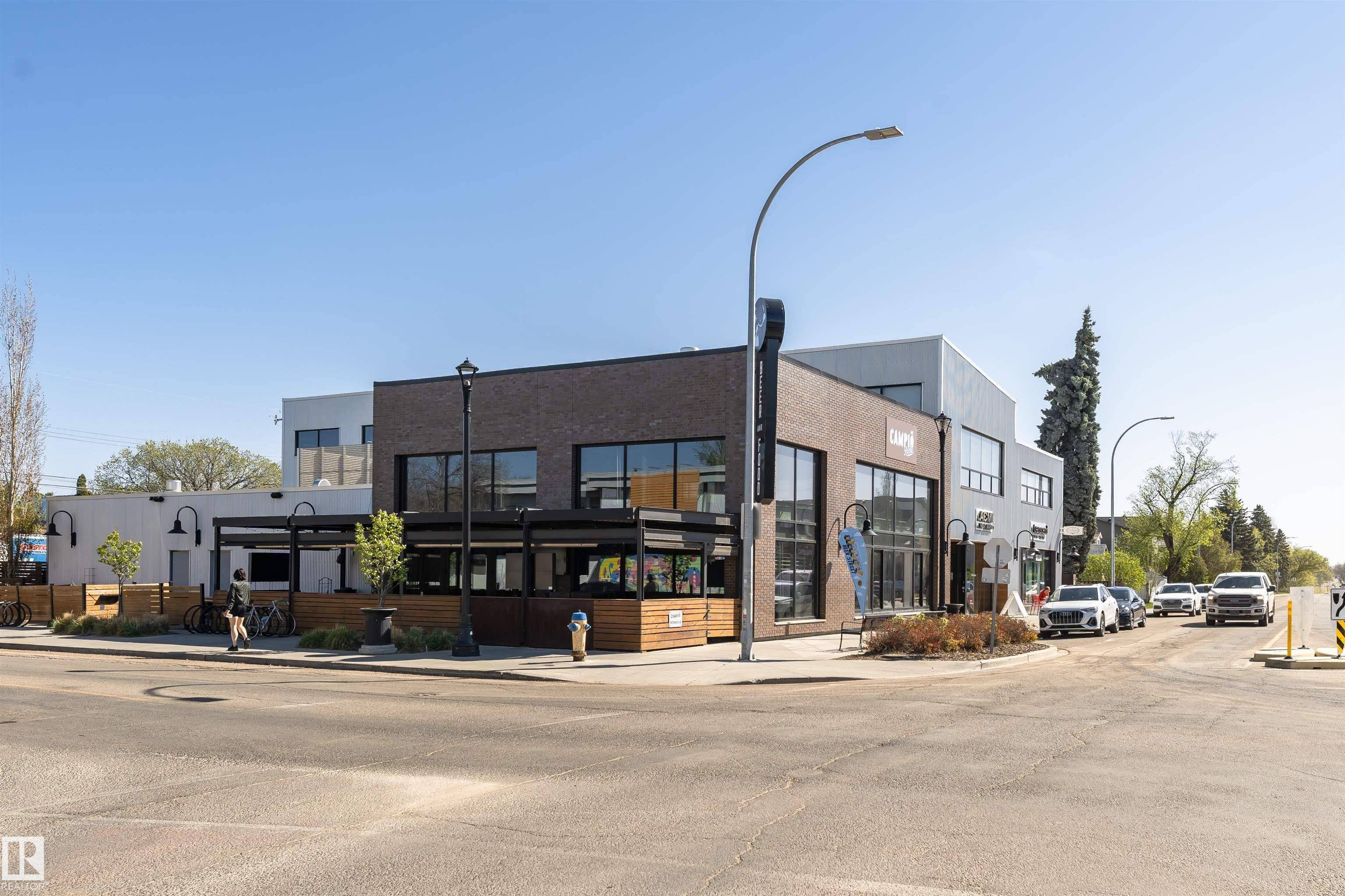 Edmonton, AB T5H 1B5,9146 73 AV NW