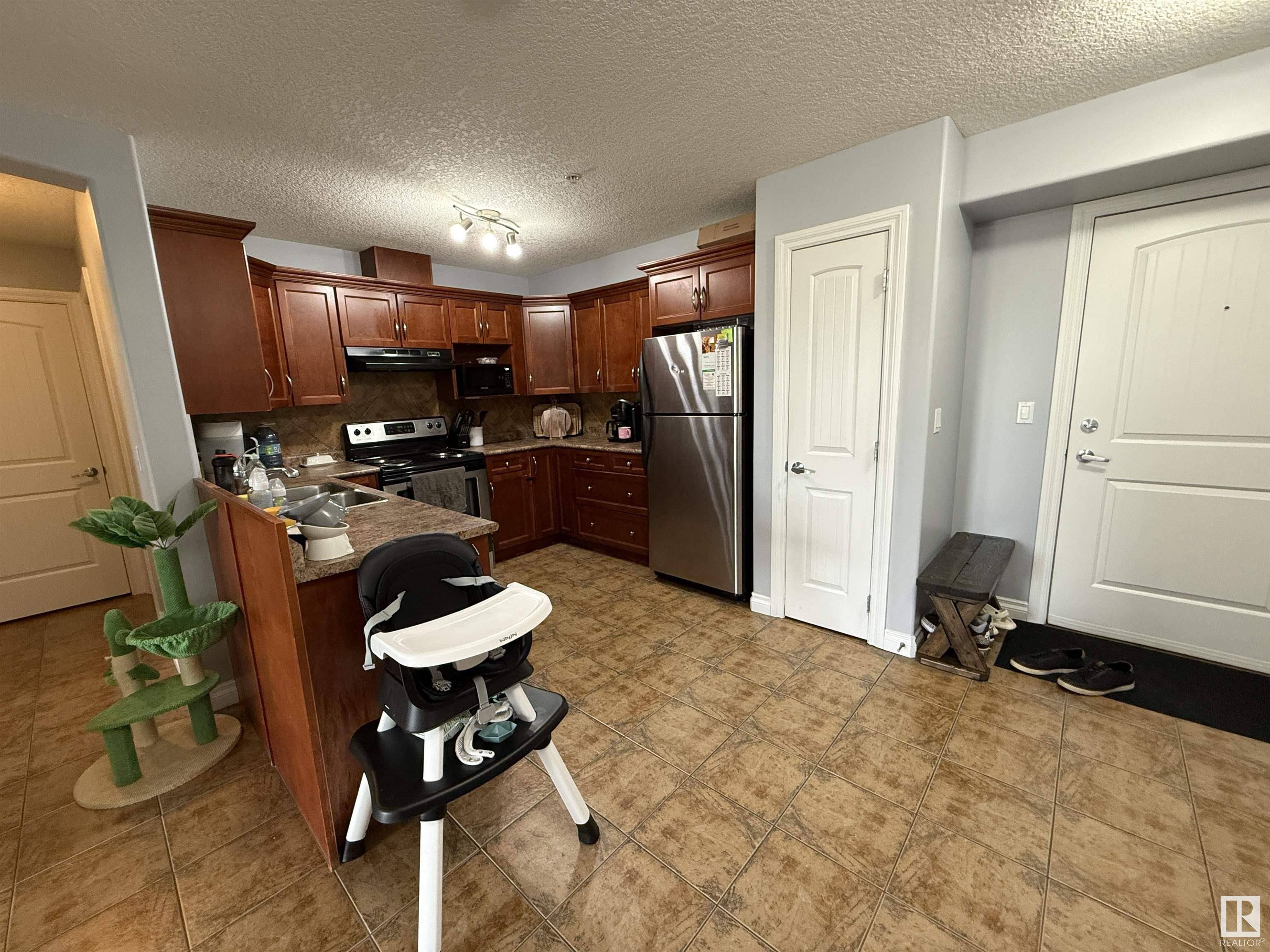 Tofield, AB T0B 4J0,#210 5204 52 AV