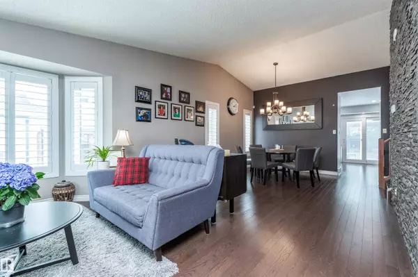 Sherwood Park, AB T8H 1B7,9 COACHMAN CO