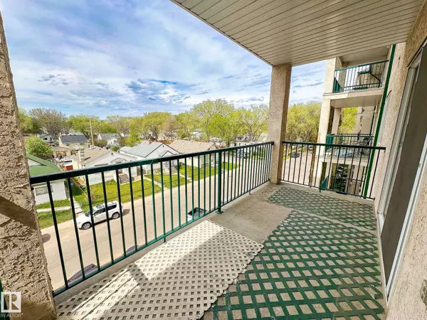 Edmonton, AB T5B 4W5,#423 11325 83 ST NW