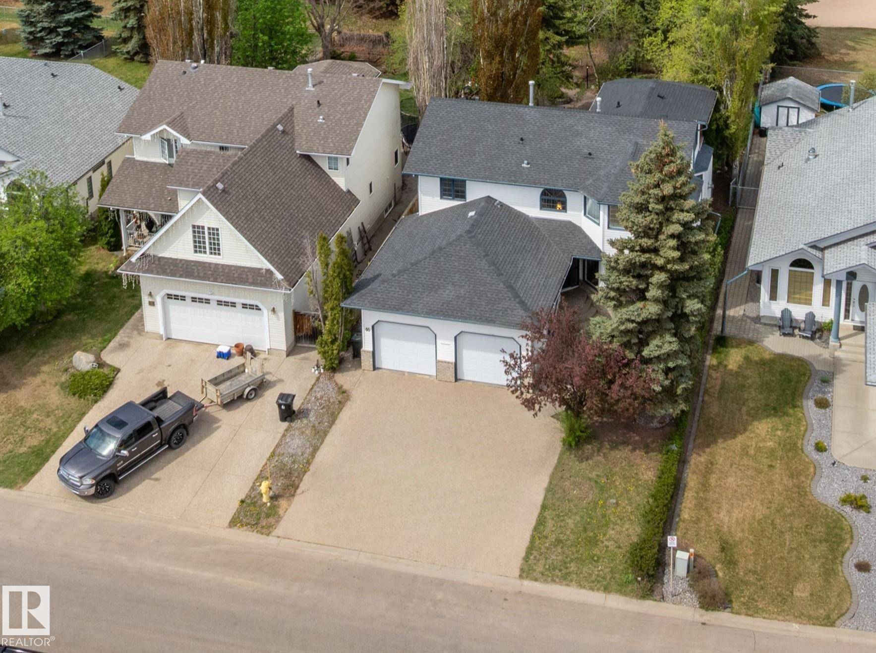 Spruce Grove, AB T7X 3K3,46 FAIRWAY DR