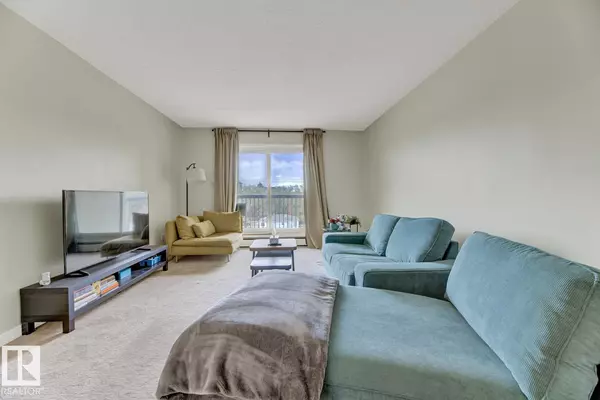 Edmonton, AB T5H 2Y4,#404 11026 106 ST NW