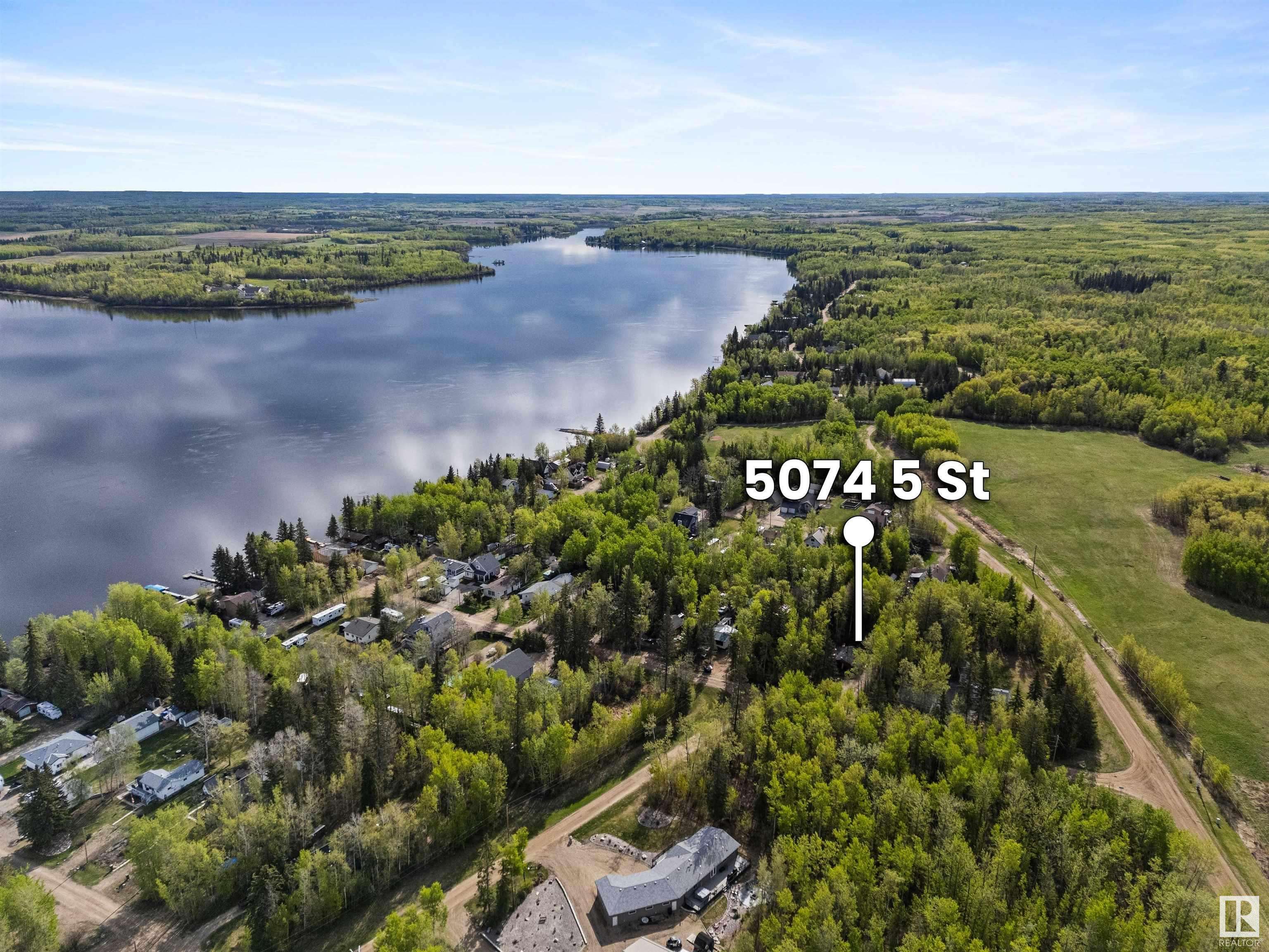 Rural Lac Ste. Anne County, AB T0E 1V0,5074 5 ST