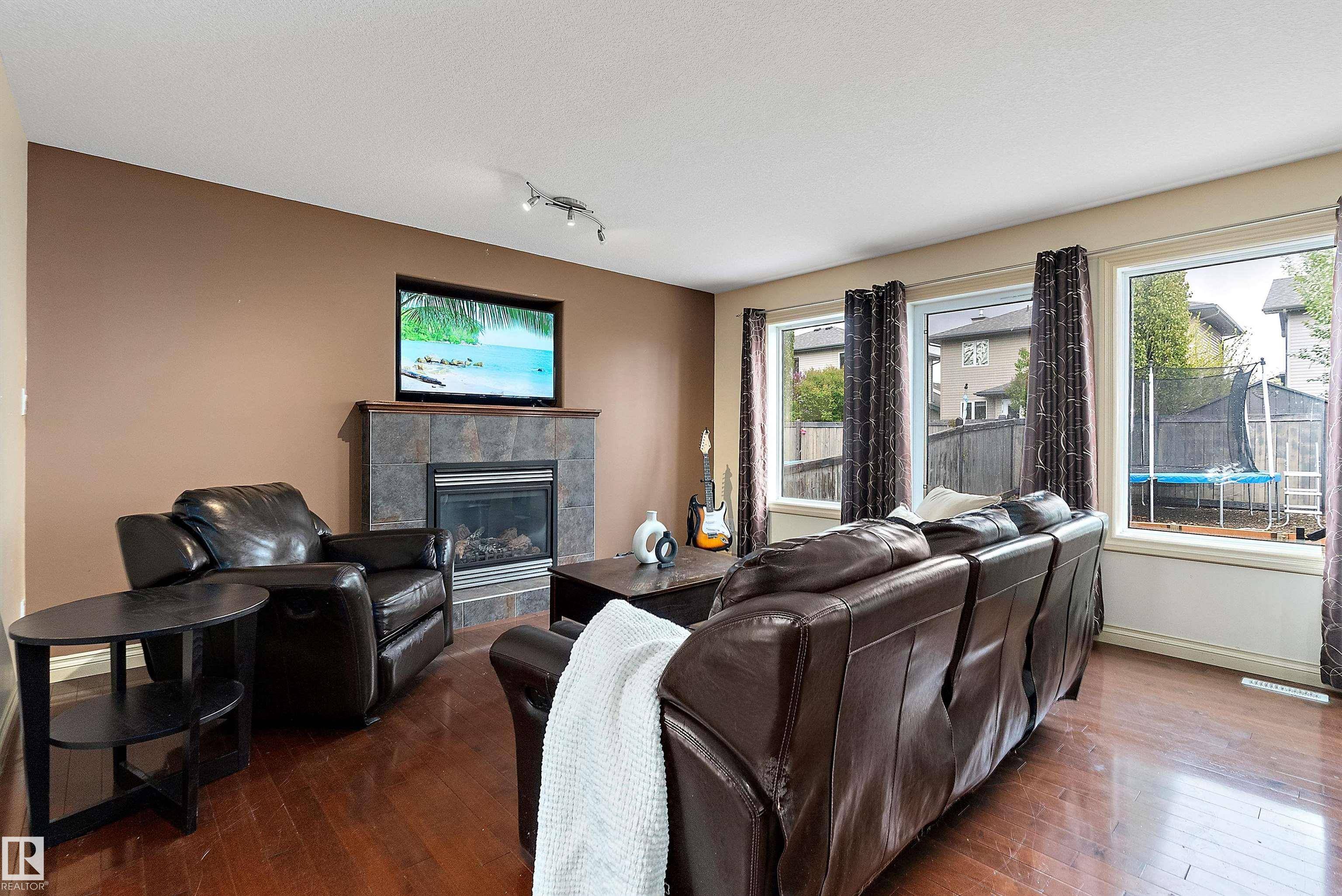 Leduc, AB T9E 8S3,23 BIRCHMONT CR