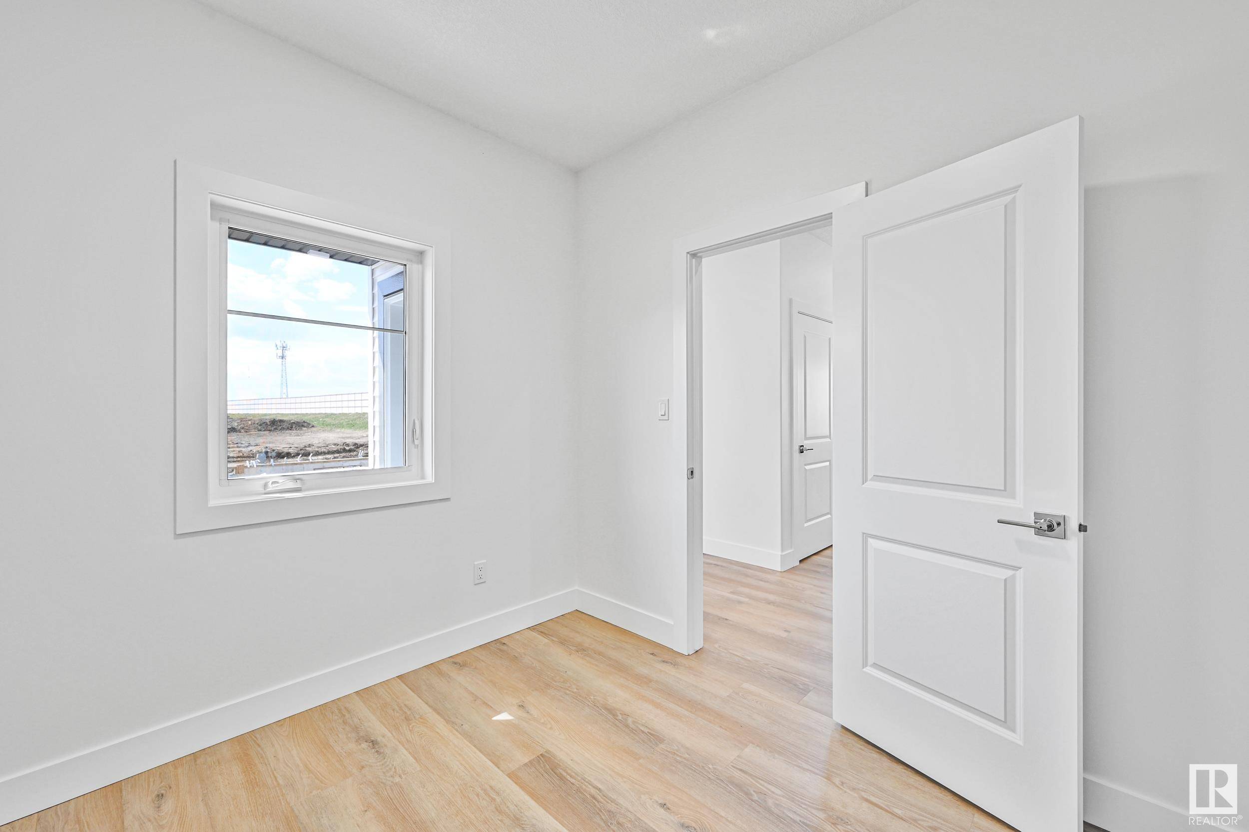 Sherwood Park, AB T8H 2Y3,171 Savoy CR
