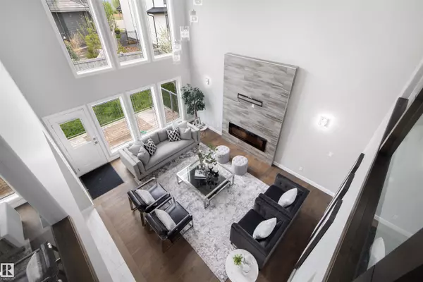 Edmonton, AB T6M 0S4,3153 CAMERON HEIGHTS WY NW