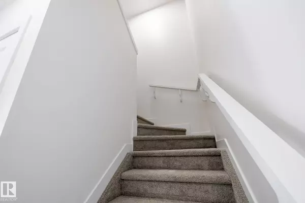 Edmonton, AB T6W 5P8,#55 7020 KESWICK CM SW