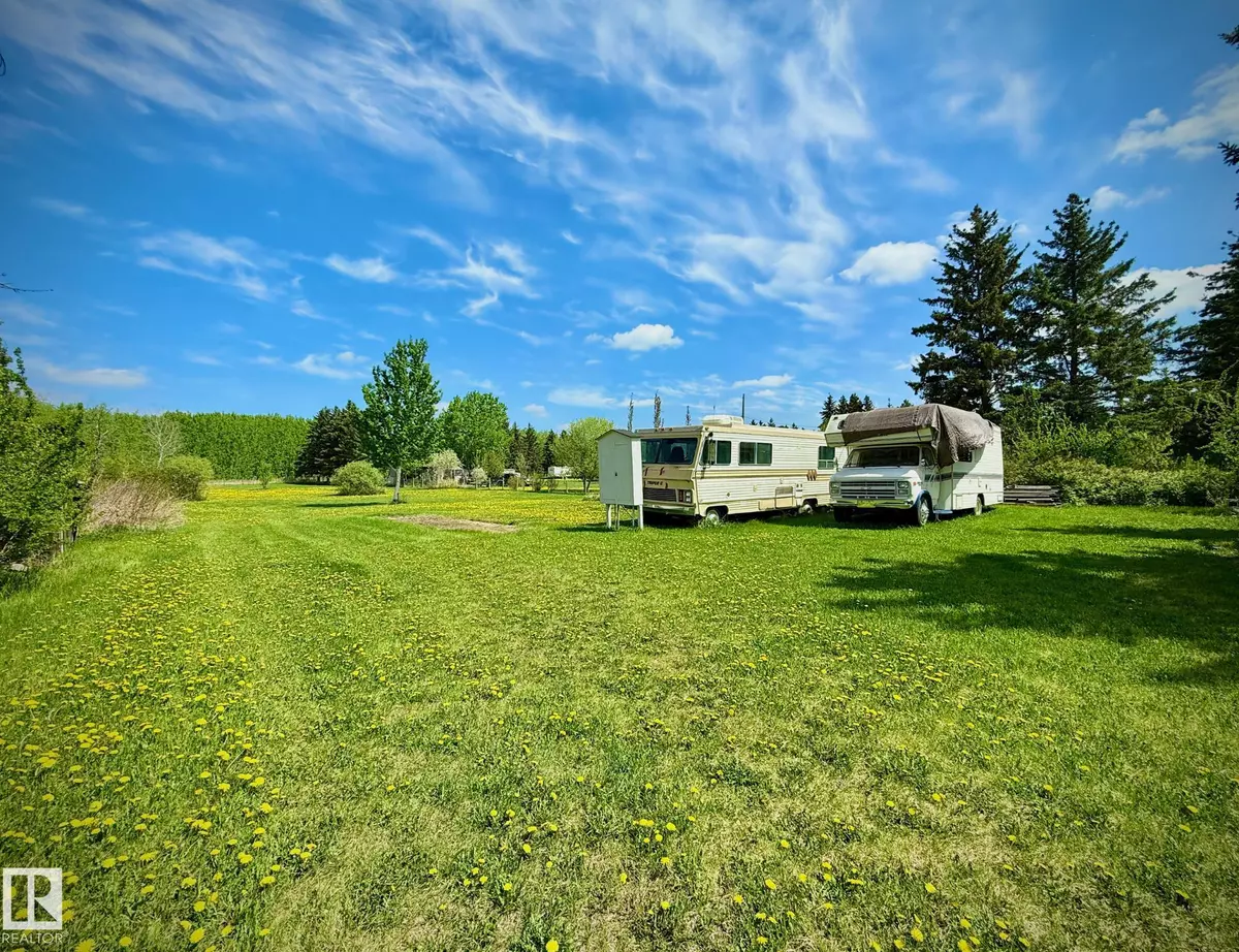 Rural Lac Ste. Anne County, AB T0E 0A0,#128 3510 STE. ANNE TR