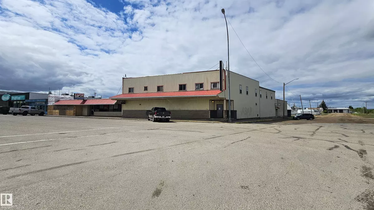 Mayerthorpe, AB T0E 1N0,5022 50 ST