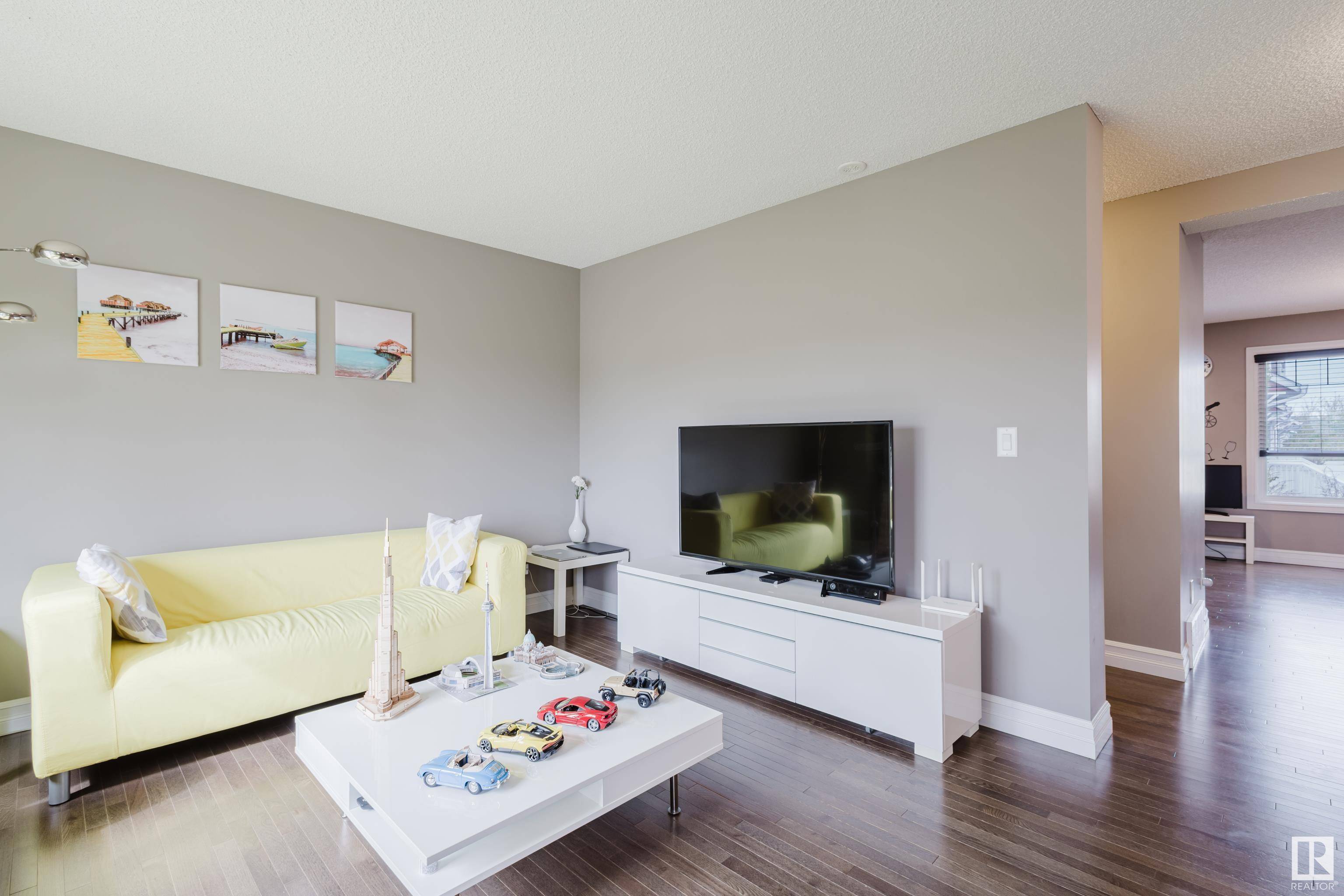 Edmonton, AB T5Y 0T3,#117 3625 144 AV NW