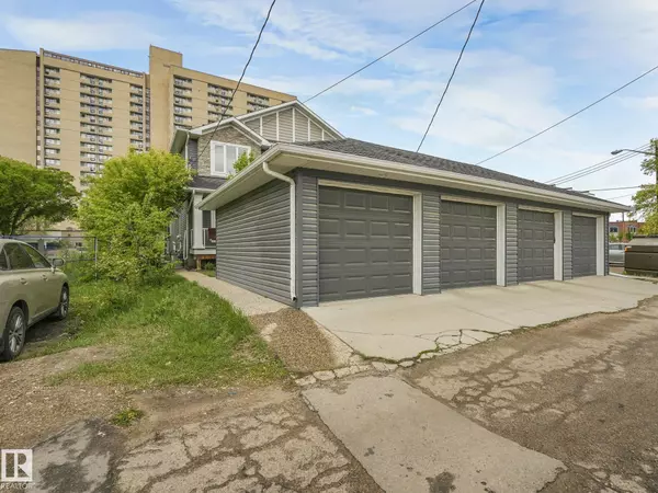 Edmonton, AB T5K 2A5,#2 10319 120 ST NW