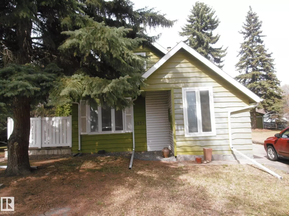 Edmonton, AB T5W 0M6,3830 112 AV NW