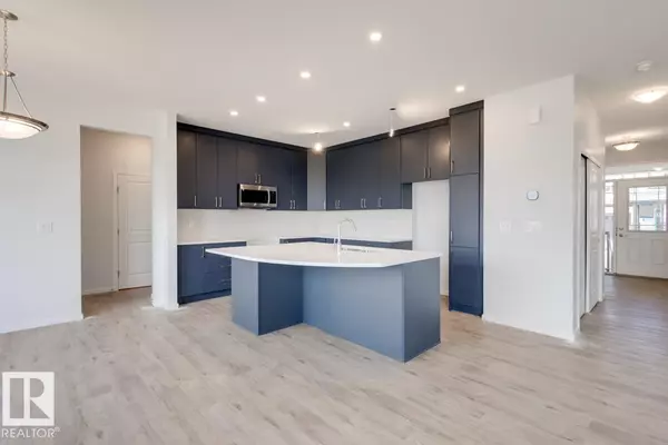 2040 209 ST NW, Edmonton, AB T6M 2X6