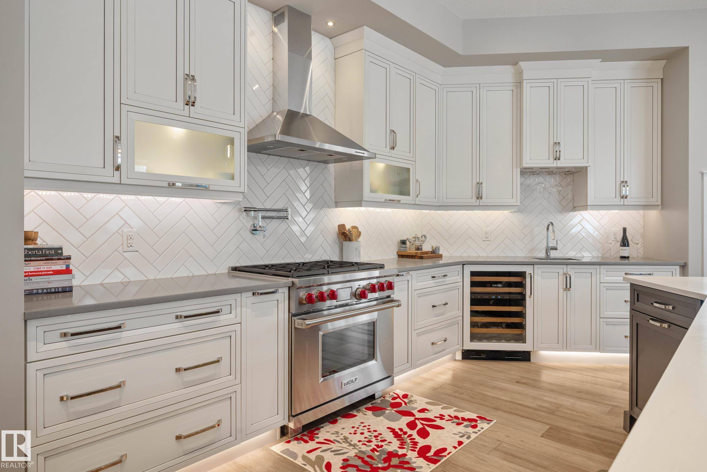Edmonton, AB T6M 2N2,4605 DONSDALE DR NW