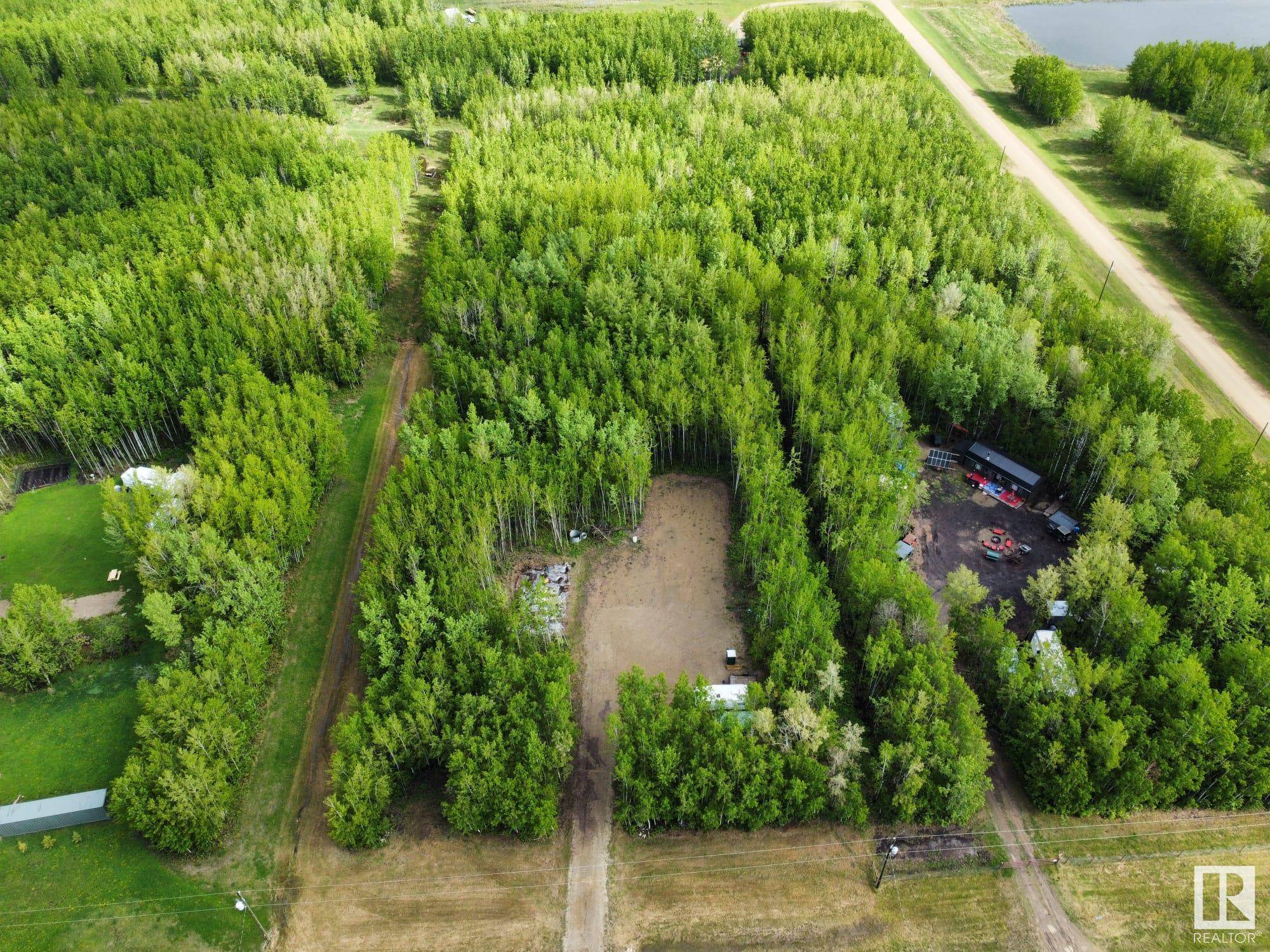 Rural Wetaskiwin County, AB T0C 2C0,205 473060 RGE ROAD 280