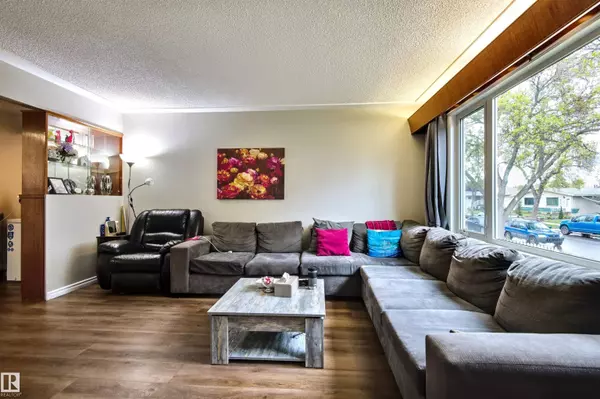Edmonton, AB T6H 4B2,13008-13010 102 ST NW
