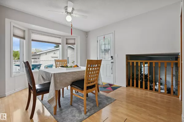 Sherwood Park, AB T8H 1C7,16 CIMMARON WY