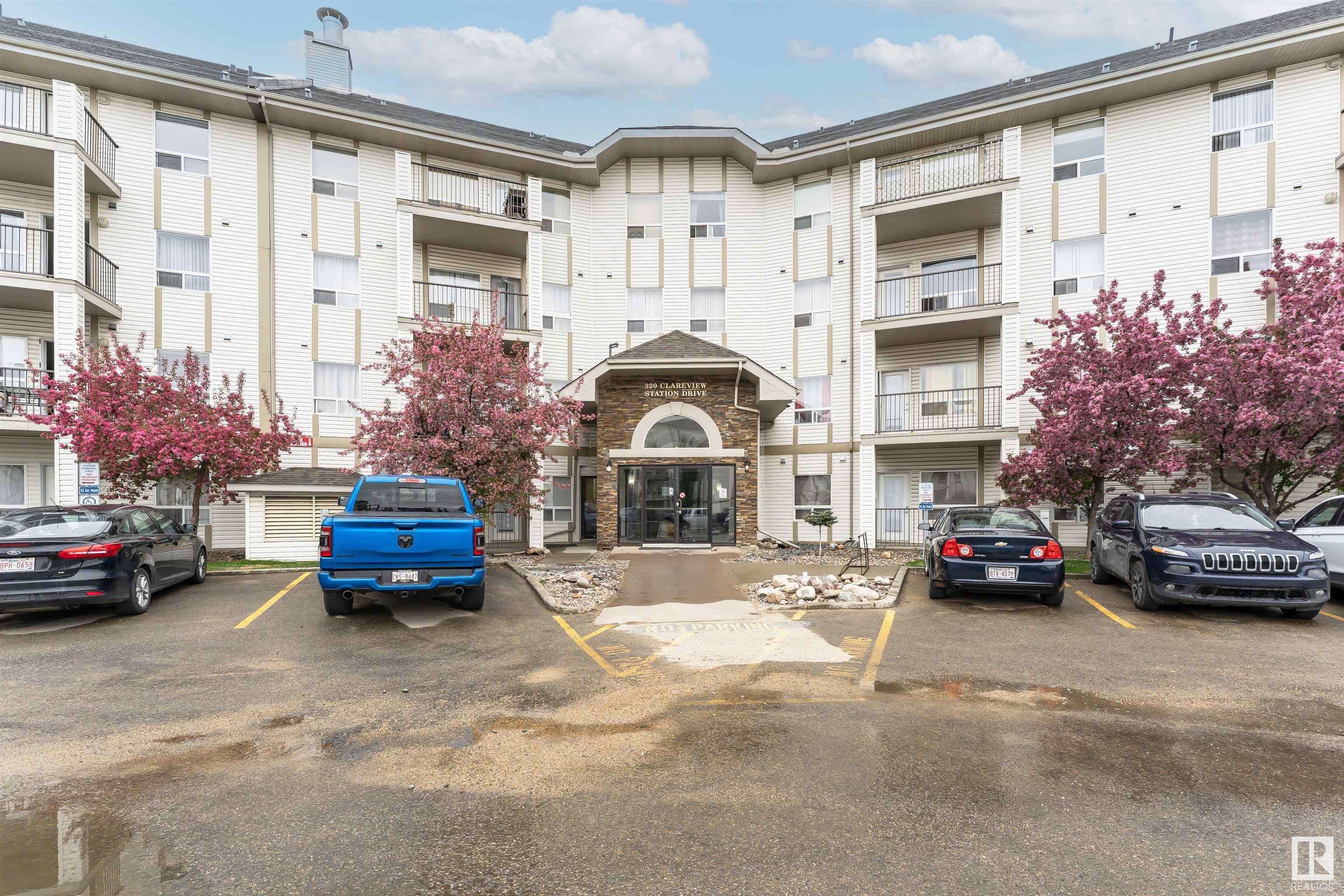 #2204 320 CLAREVIEW STATION DR NW, Edmonton, AB T5Y 0E5