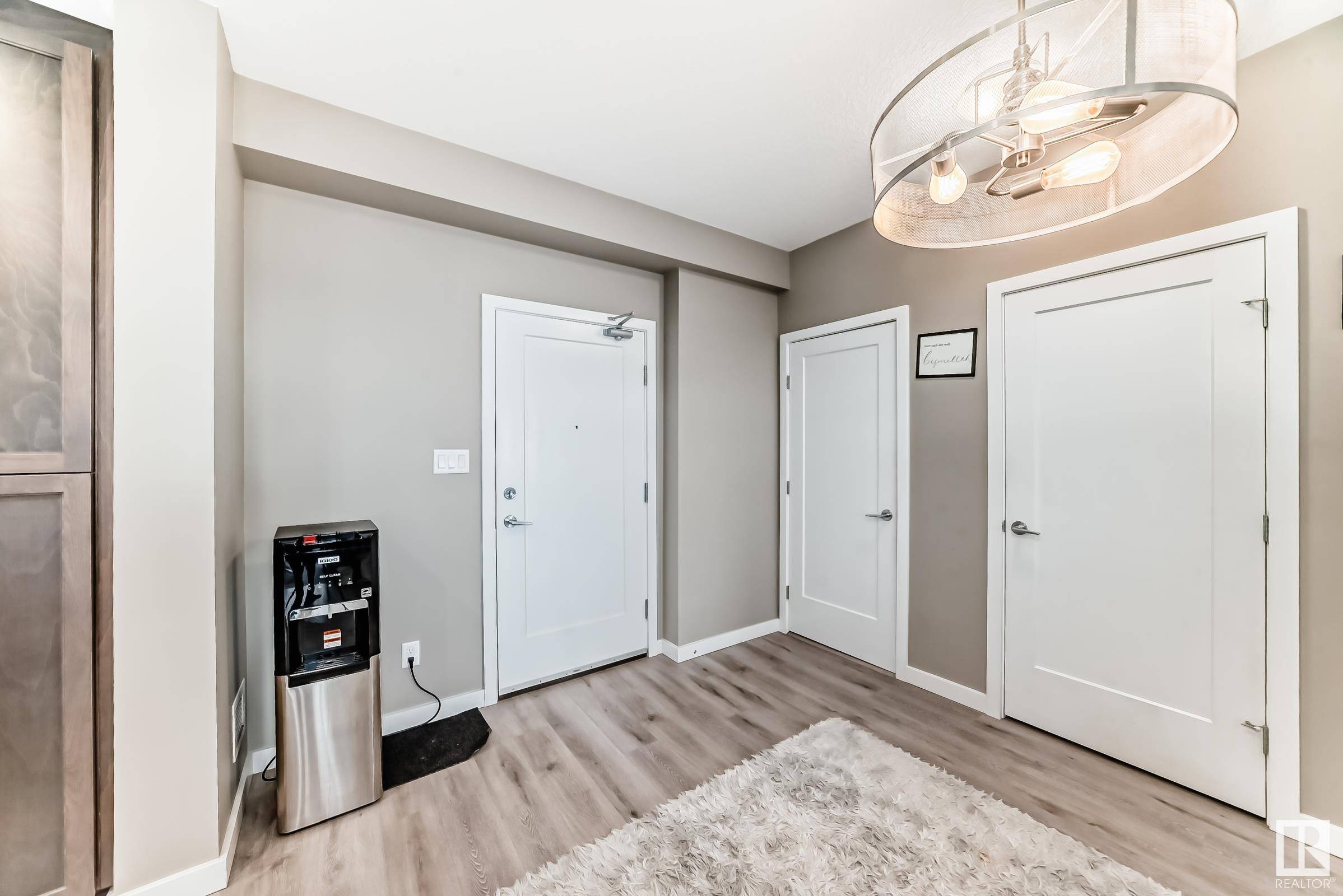 Edmonton, AB T5Z 0N9,#433 5504 SCHONSEE DR NW