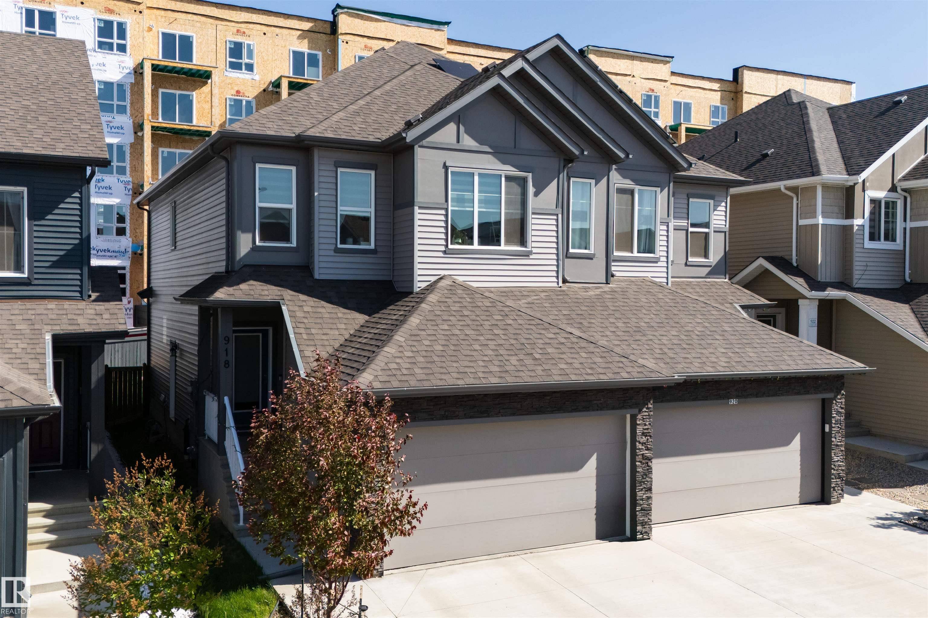918 DANIELS LO SW, Edmonton, AB T6W 4C8