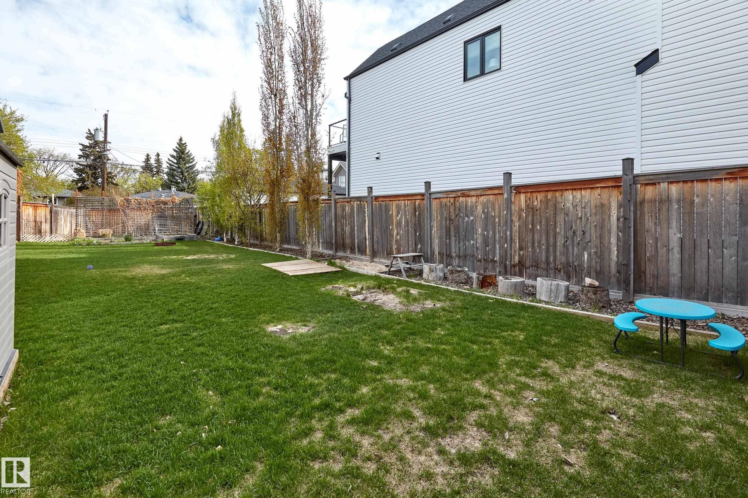 Edmonton, AB T6C 0P1,9124 78 AV NW