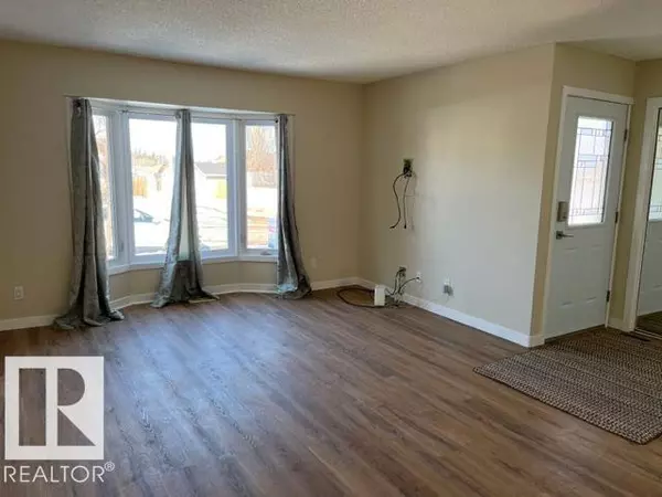 Gibbons, AB T0A 1N0,5105 41 AV