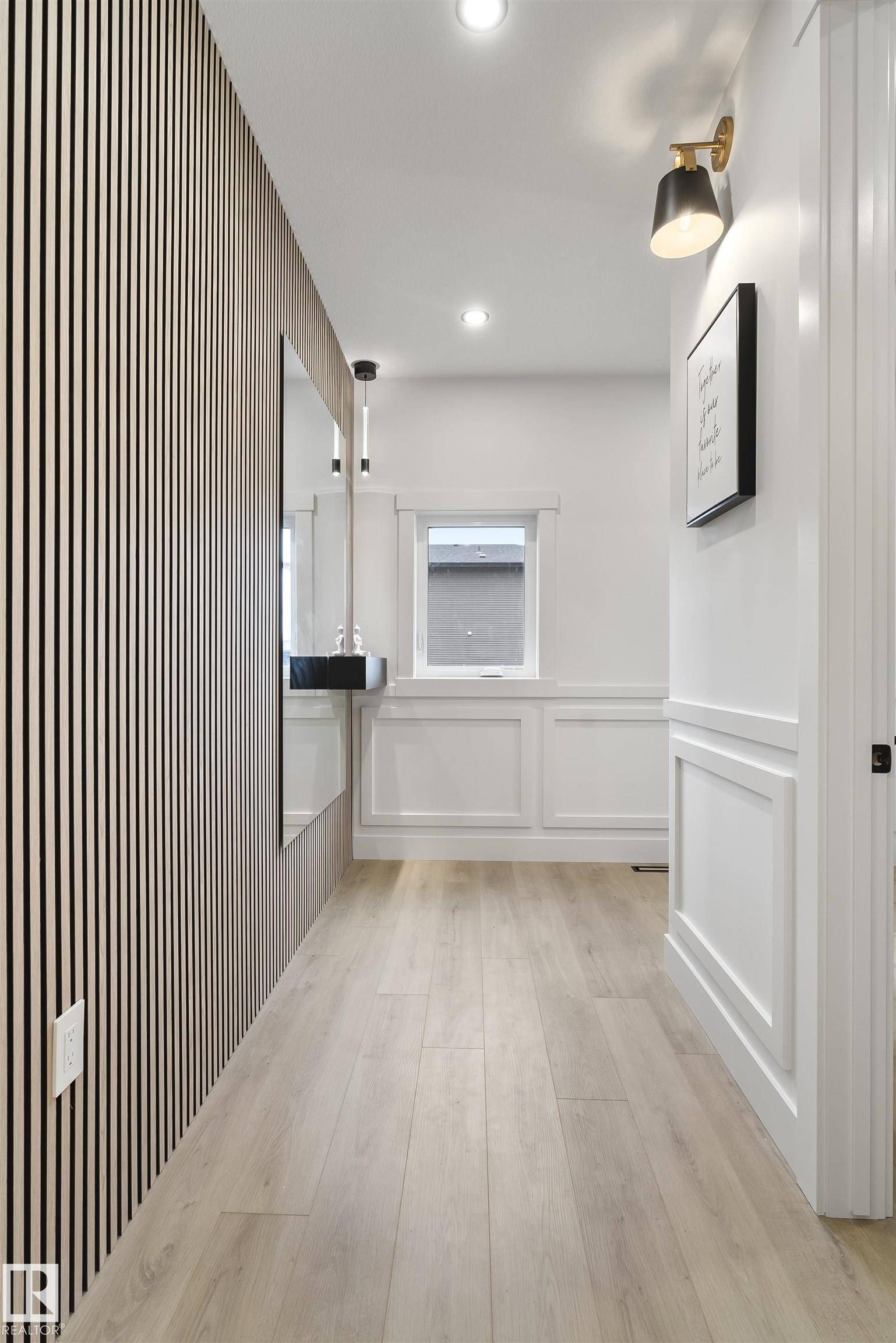 Edmonton, AB T6W 5R2,7024 KIVIAQ CRESCENT SW