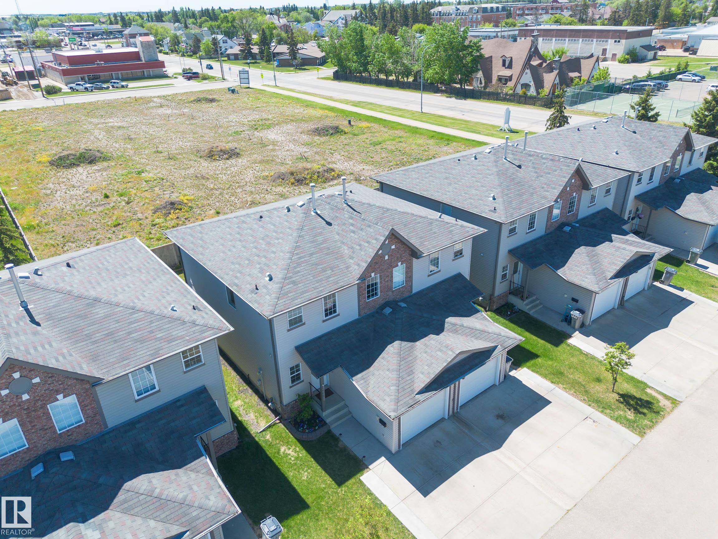Morinville, AB T8R 1V9,9912 102 AV